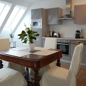 Apartment Alga Am Westbahnhof, Wien