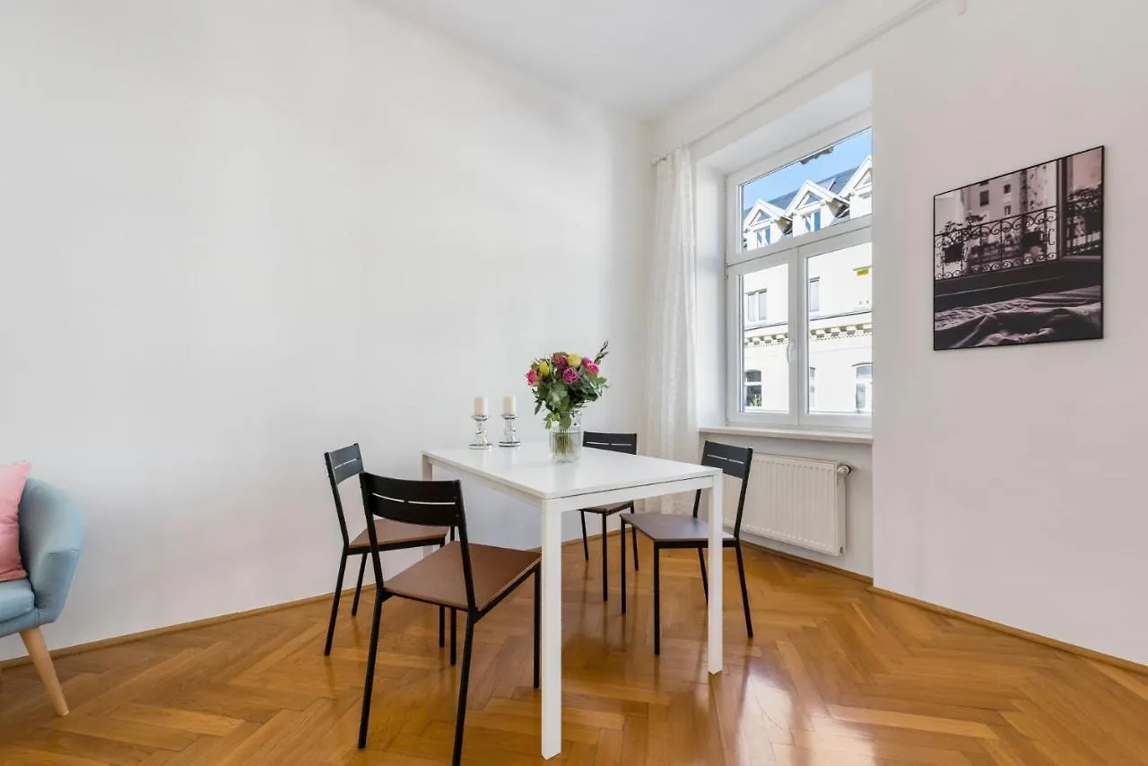 A&S Center Apartment Viena