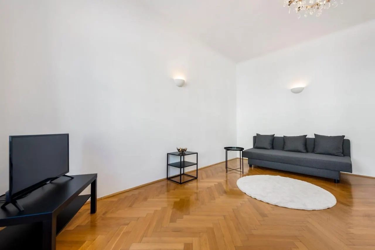 A&S Center Apartment Viena