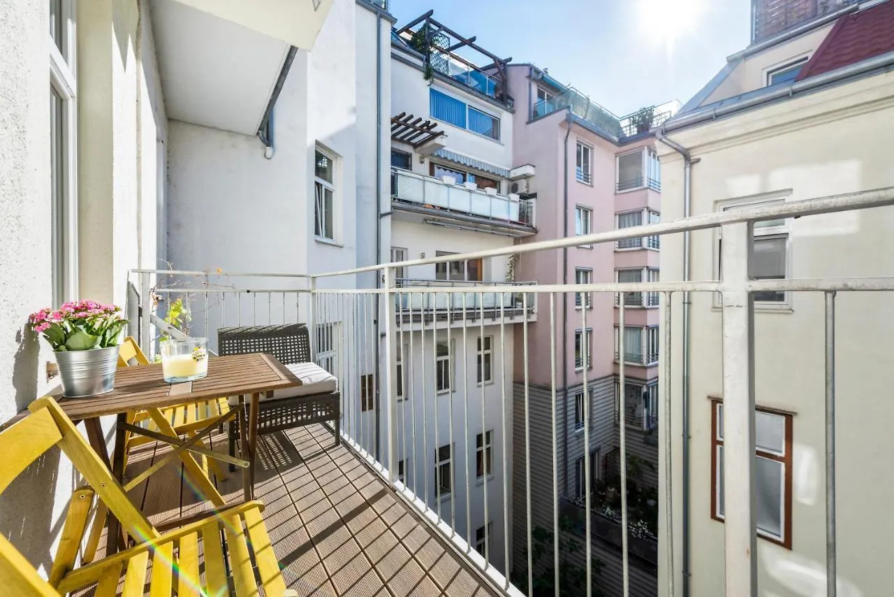 A&S Center Apartment Viena
