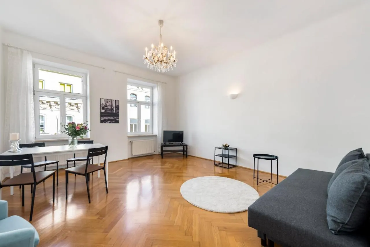 A&S Center Apartment Viena